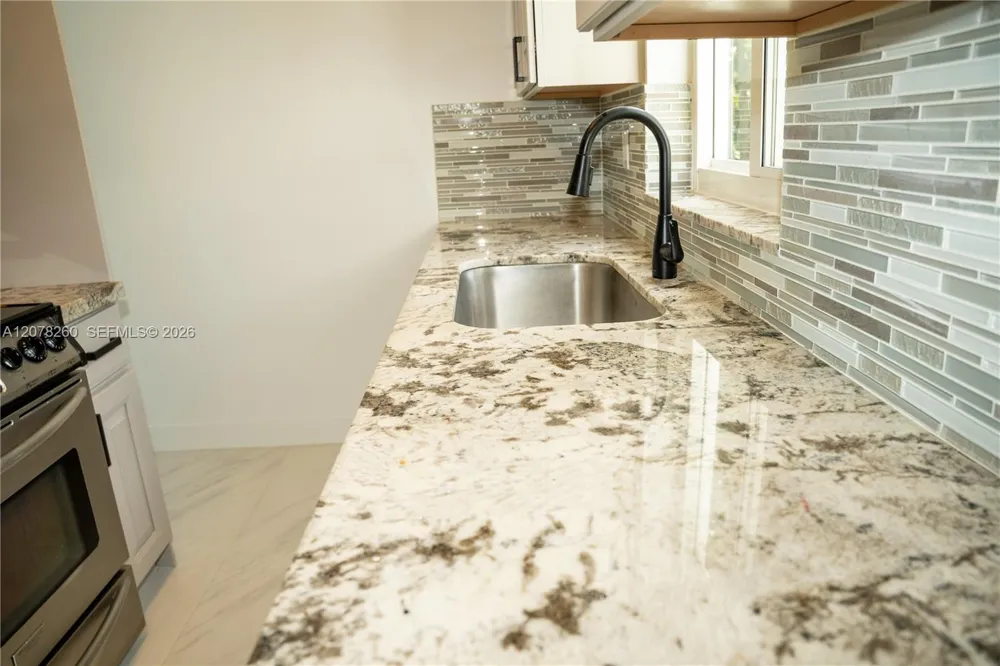 1640 NE 172nd St North Miami Beach, FL 33162