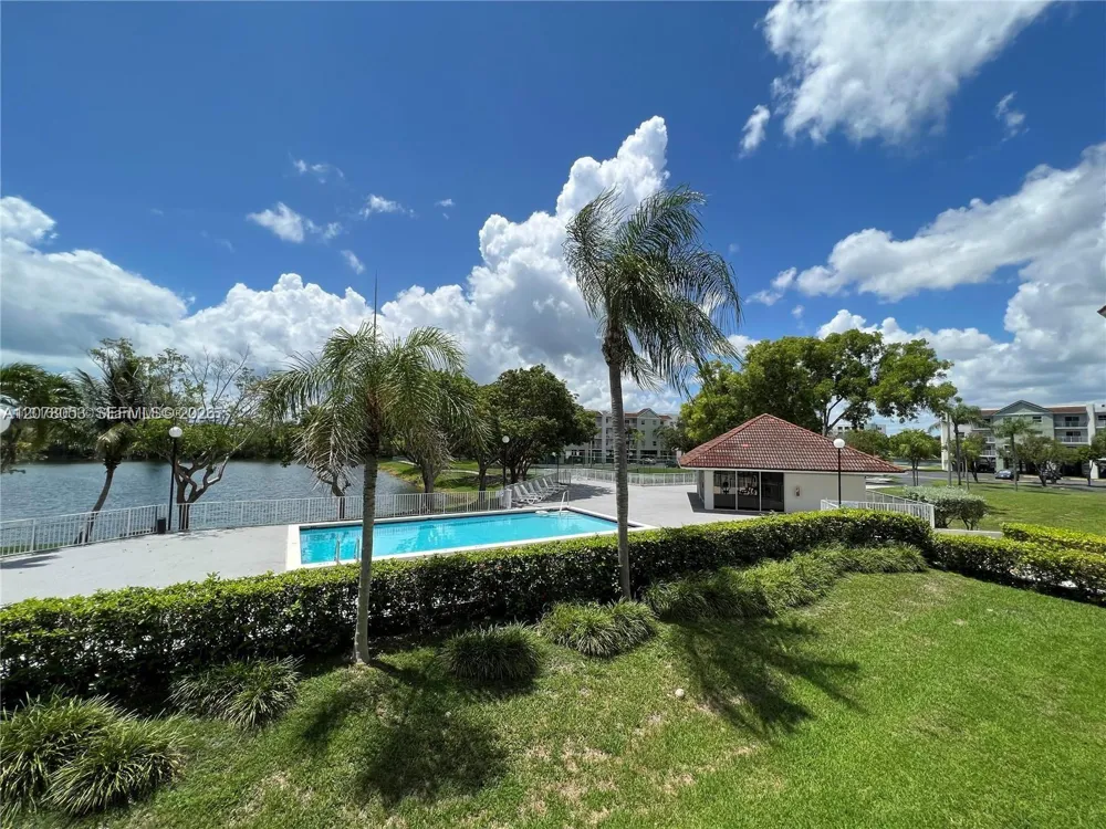 8240 SW 210th St #319 Cutler Bay, FL 33189
