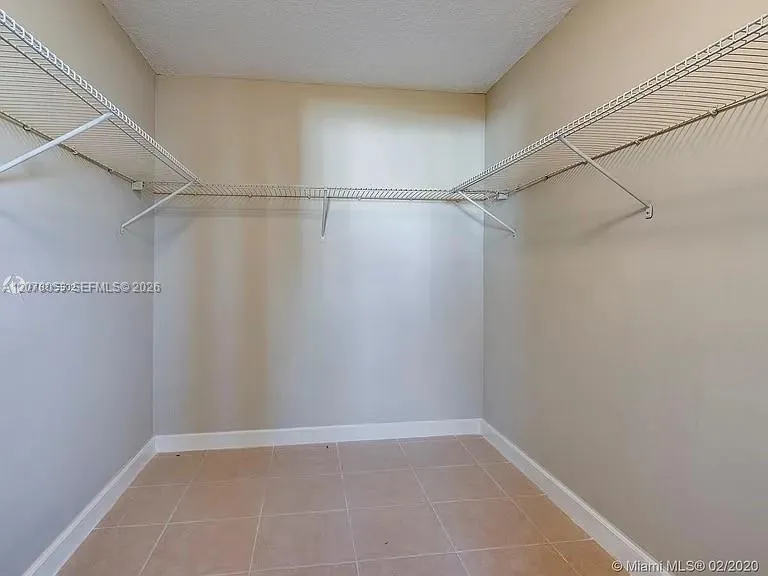 8240 SW 210th St #319 Cutler Bay, FL 33189