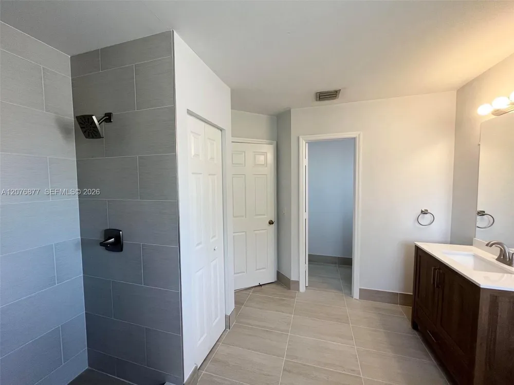 14041 SW 155th Ct Miami, FL 33196