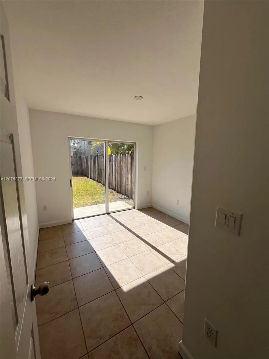 14041 SW 155th Ct Miami, FL 33196