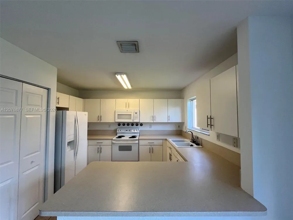 14041 SW 155th Ct Miami, FL 33196