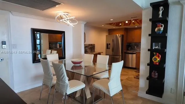 5151 Collins Ave #1036 Miami Beach, FL 33140