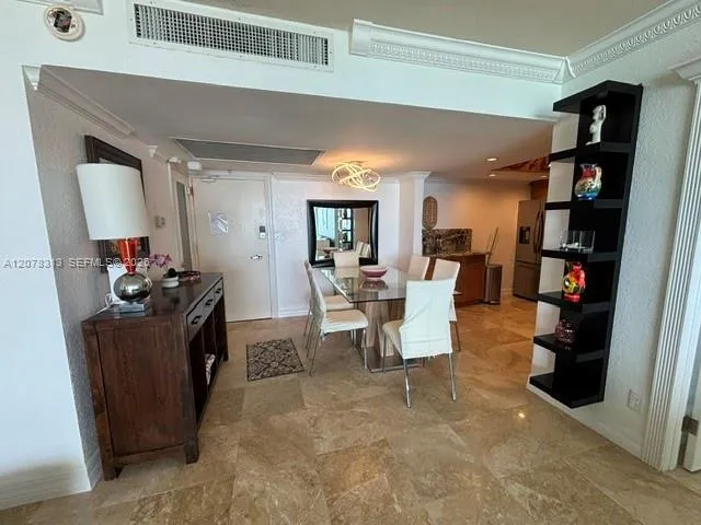 5151 Collins Ave #1036 Miami Beach, FL 33140