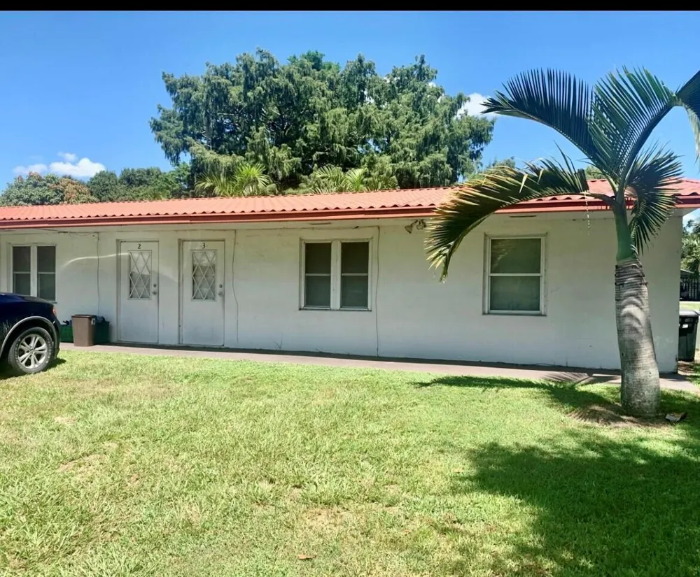3203 SE 29th Lane ## 5 Okeechobee, FL 34974