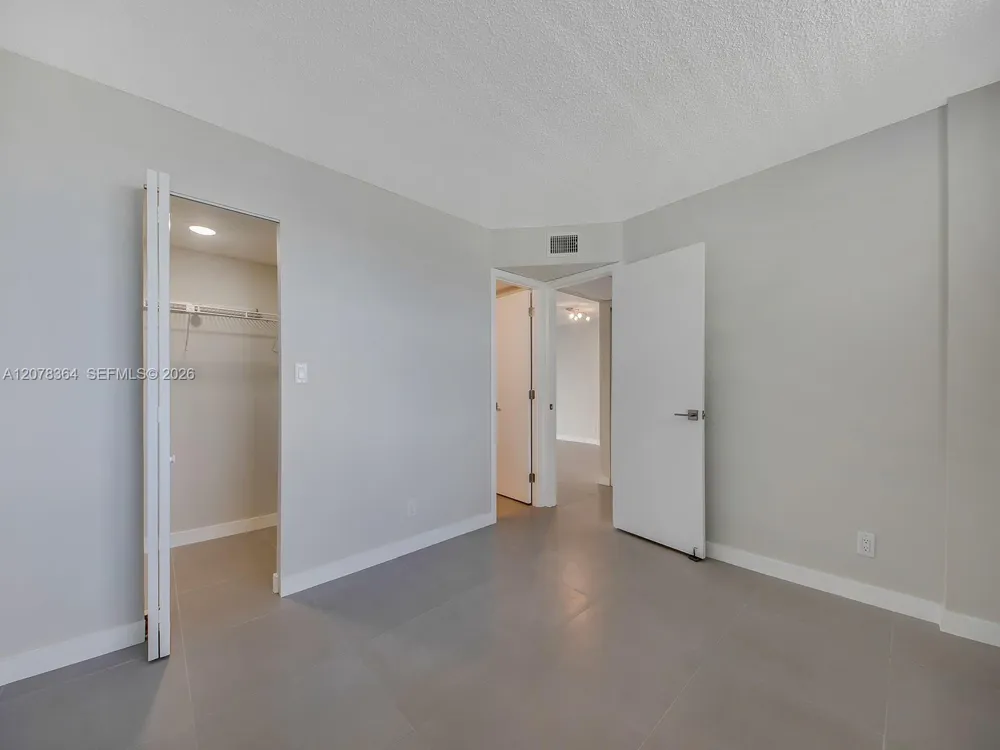 108 Royal Park Dr #3G Oakland Park, FL 33309
