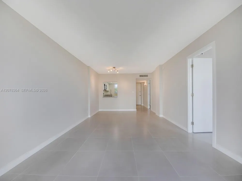 108 Royal Park Dr #3G Oakland Park, FL 33309