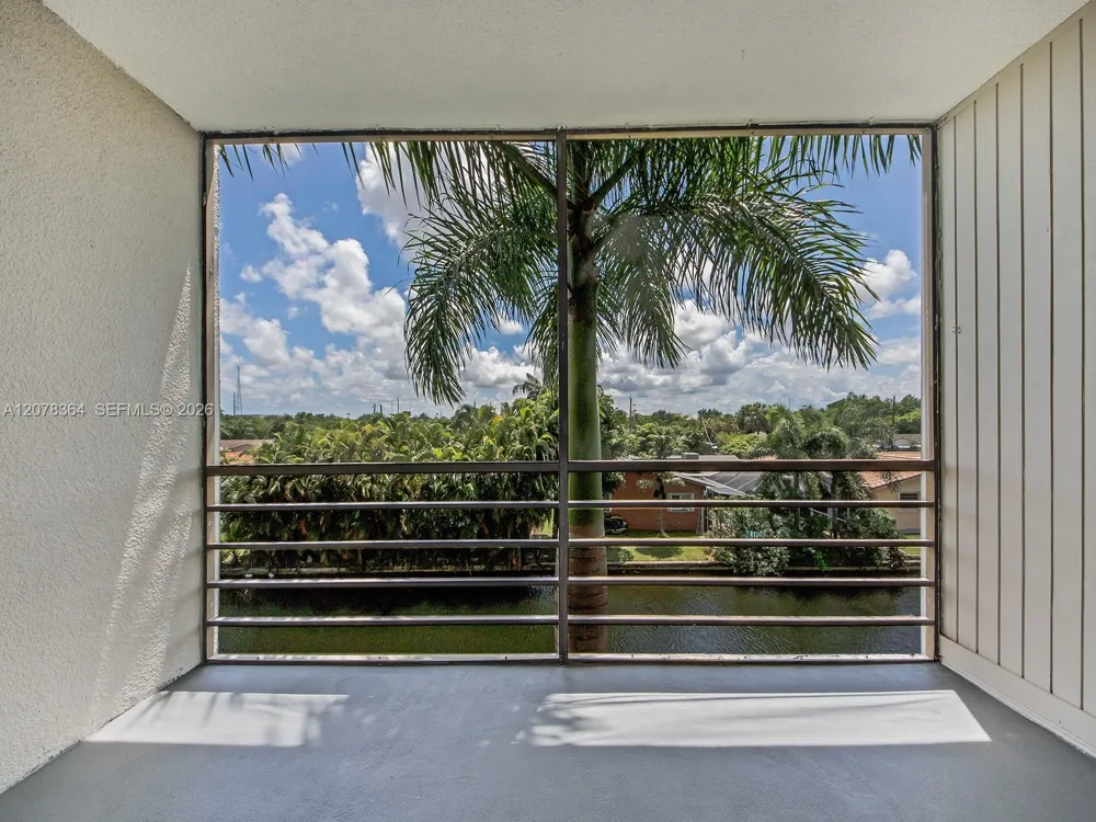 108 Royal Park Dr #3G Oakland Park, FL 33309
