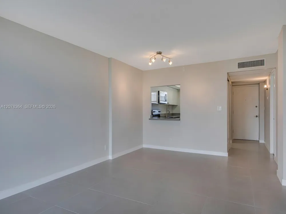108 Royal Park Dr #3G Oakland Park, FL 33309