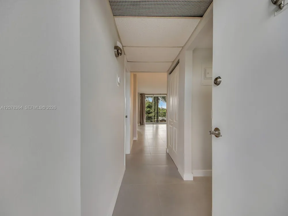 108 Royal Park Dr #3G Oakland Park, FL 33309