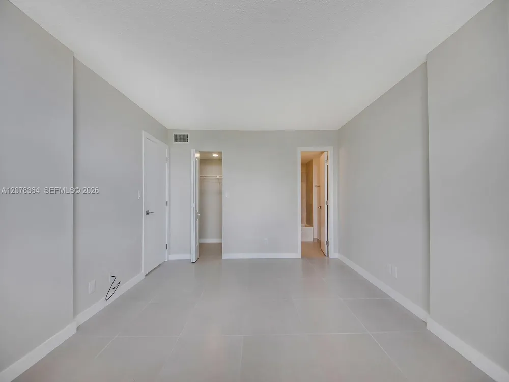 108 Royal Park Dr #3G Oakland Park, FL 33309