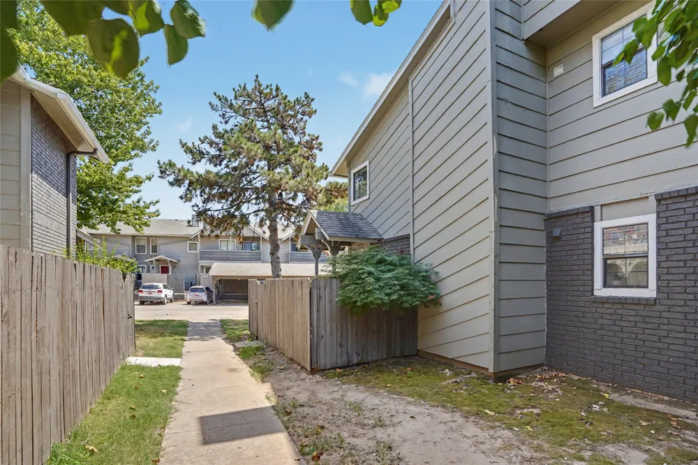 2858 E 90th Street #1905 Tulsa, OK 74137