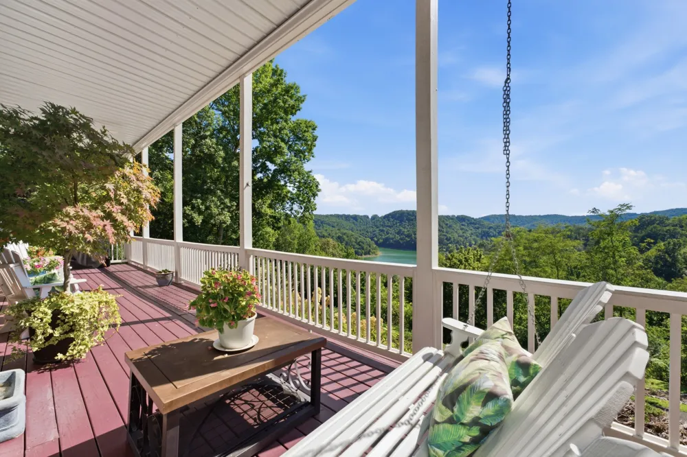 255 Nadia Ln Smithville, TN 37166