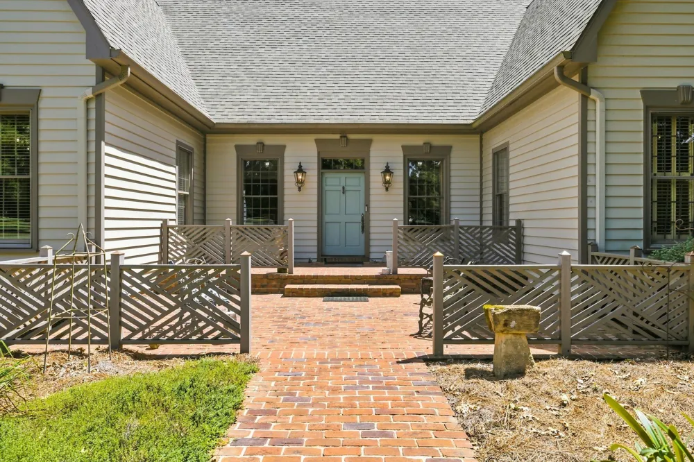 212 Kippsford Pond Rd Columbia, TN 38401