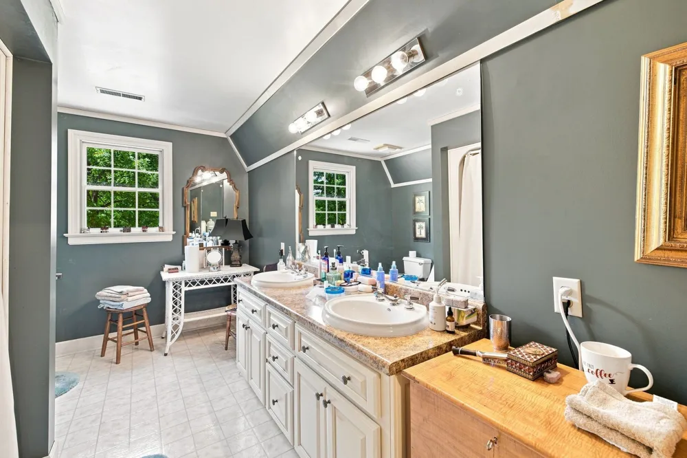 212 Kippsford Pond Rd Columbia, TN 38401