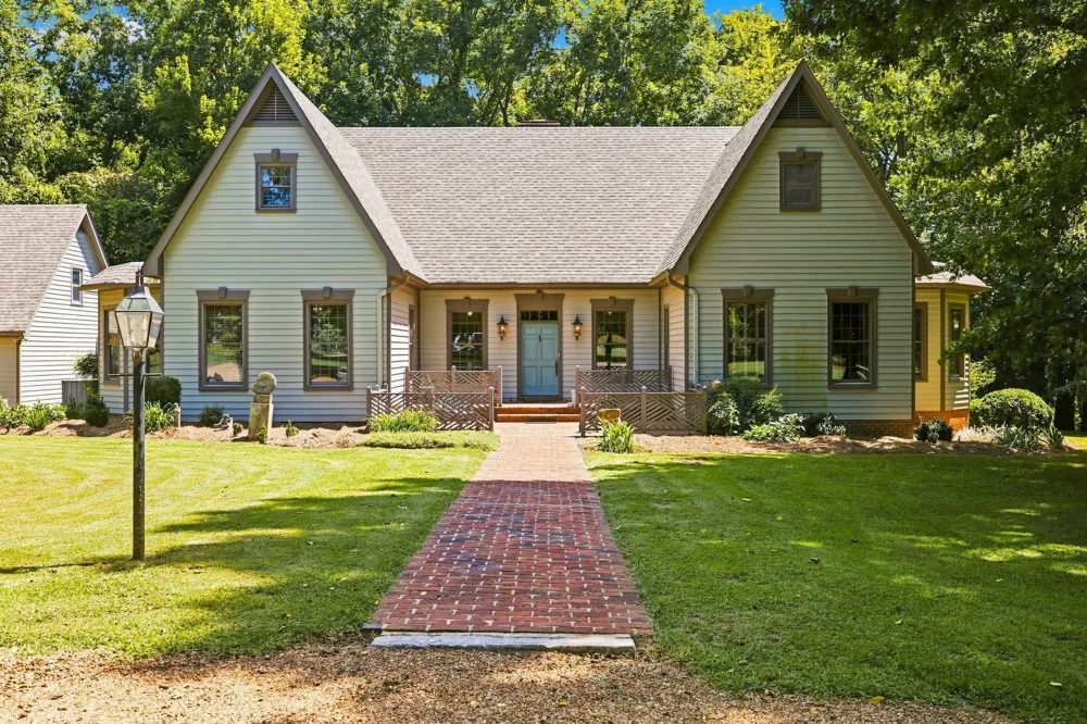 212 Kippsford Pond Rd Columbia, TN 38401
