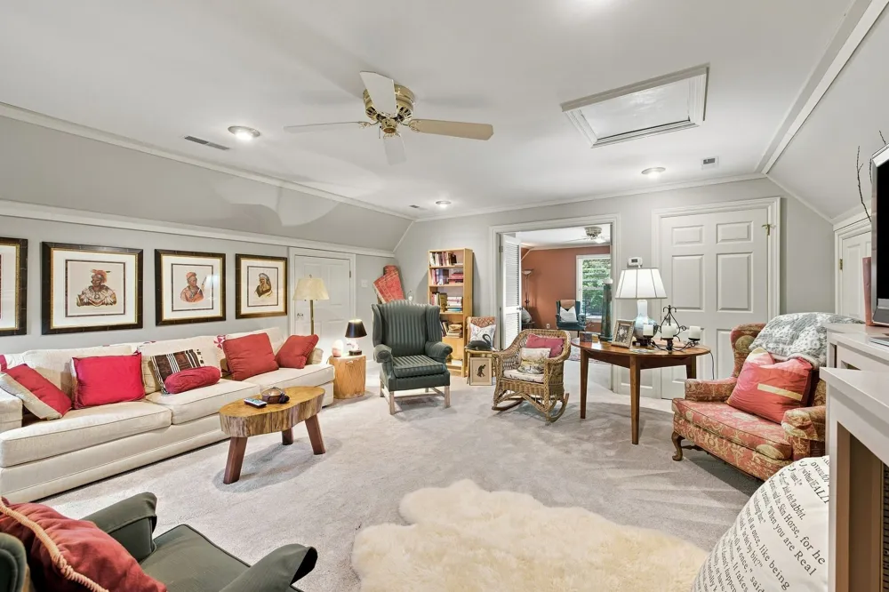 212 Kippsford Pond Rd Columbia, TN 38401