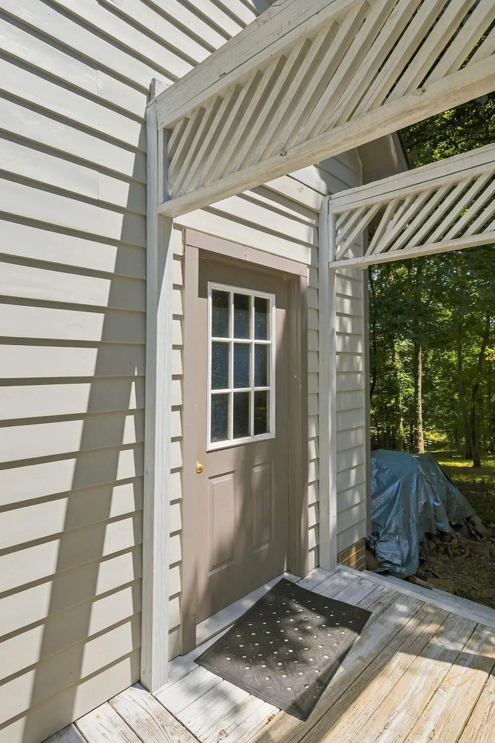 212 Kippsford Pond Rd Columbia, TN 38401