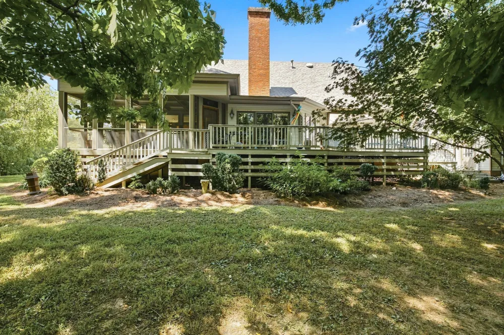 212 Kippsford Pond Rd Columbia, TN 38401