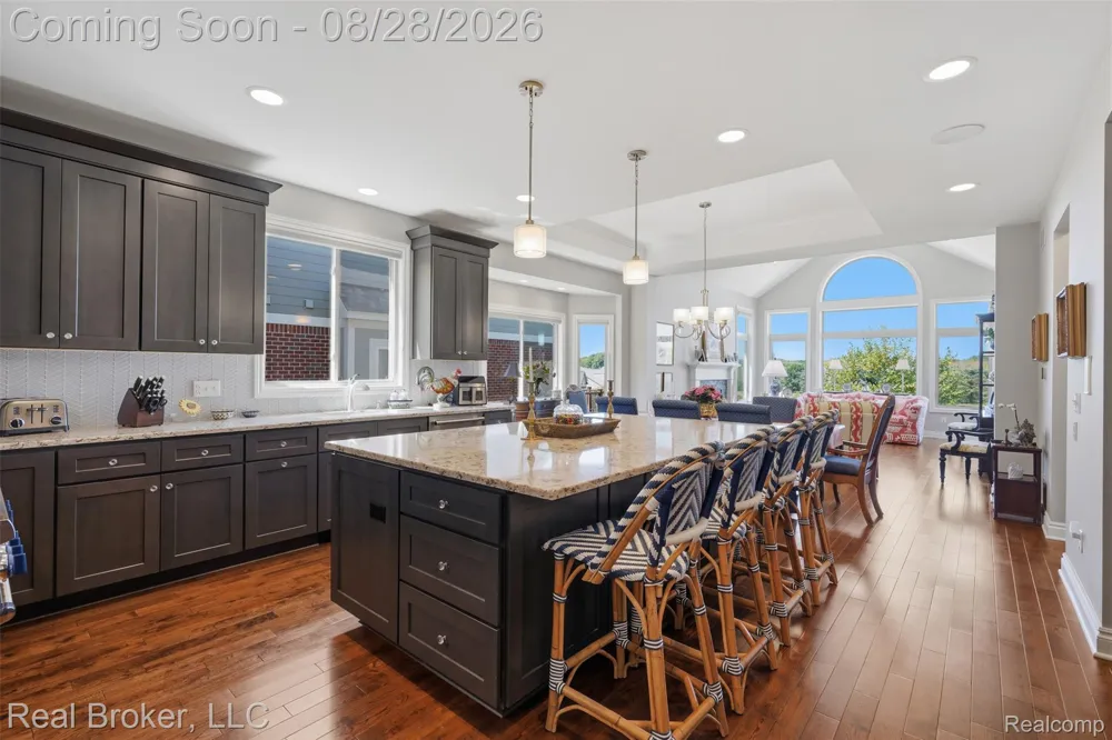 8310 Stoney Creek Drive Green Oak Township, MI 48178