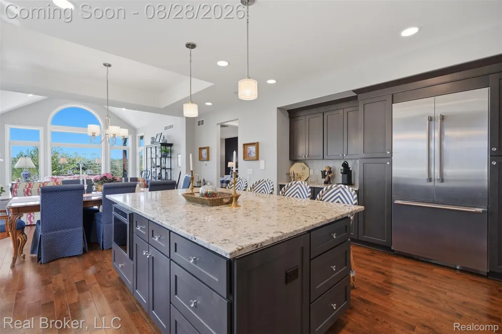 8310 Stoney Creek Drive Green Oak Township, MI 48178