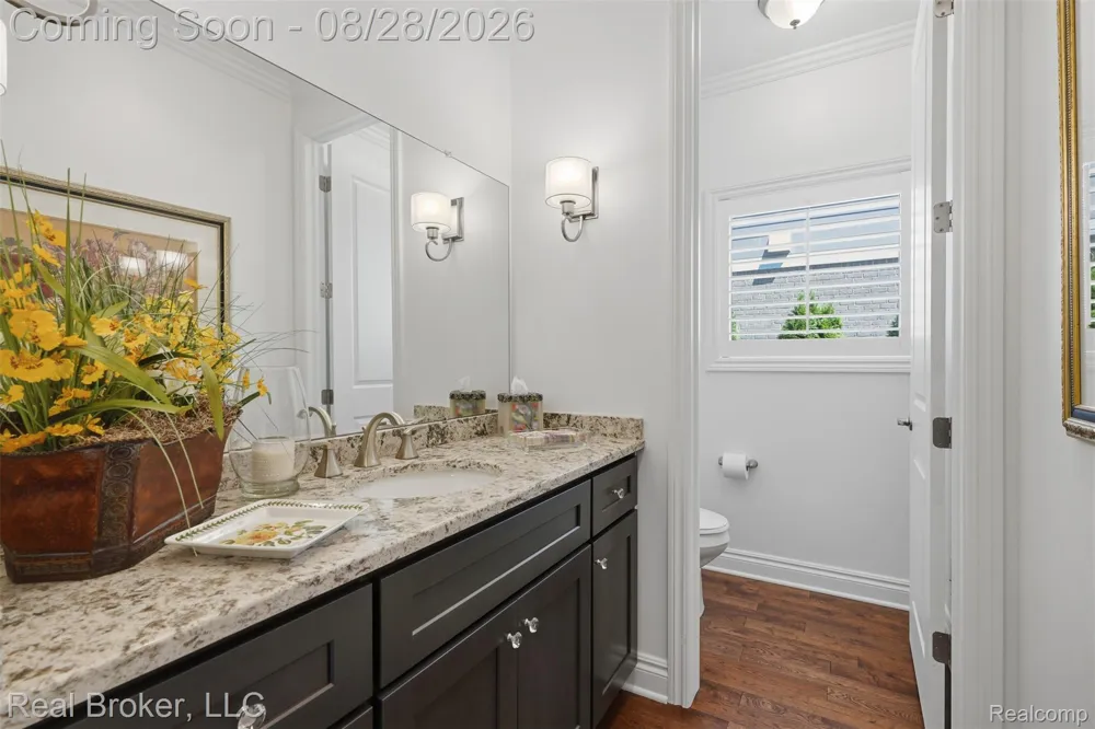 8310 Stoney Creek Drive Green Oak Township, MI 48178