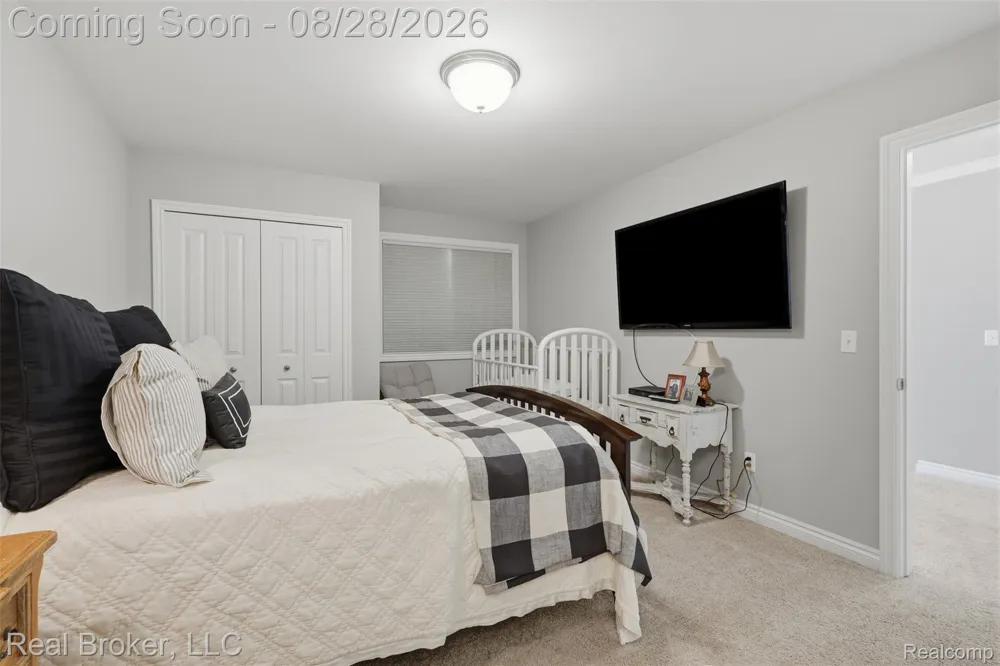 8310 Stoney Creek Drive Green Oak Township, MI 48178