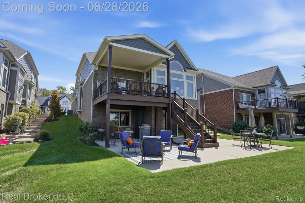 8310 Stoney Creek Drive Green Oak Township, MI 48178