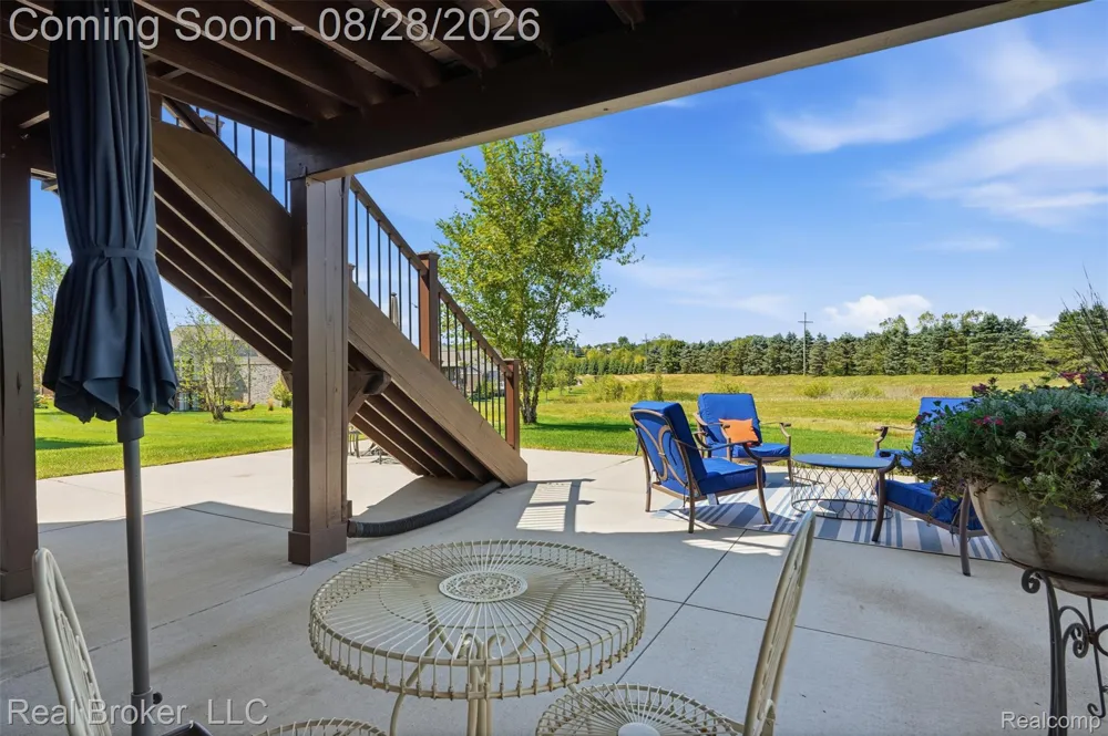 8310 Stoney Creek Drive Green Oak Township, MI 48178