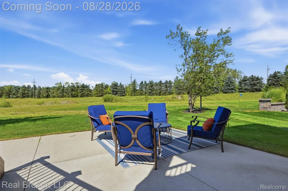 8310 Stoney Creek Drive Green Oak Township, MI 48178