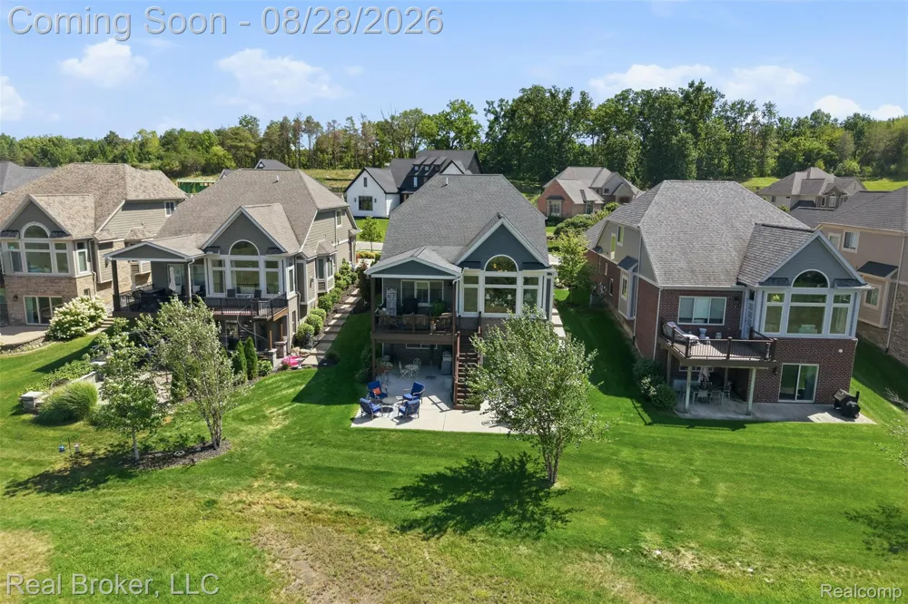 8310 Stoney Creek Drive Green Oak Township, MI 48178