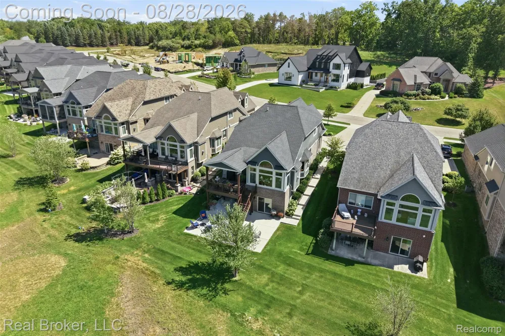 8310 Stoney Creek Drive Green Oak Township, MI 48178