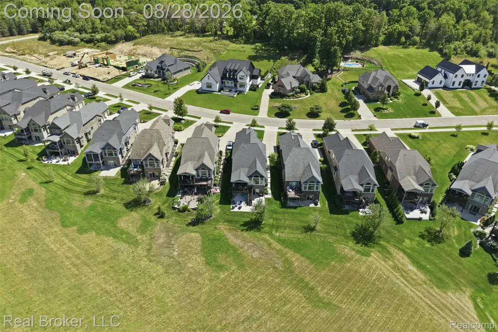 8310 Stoney Creek Drive Green Oak Township, MI 48178