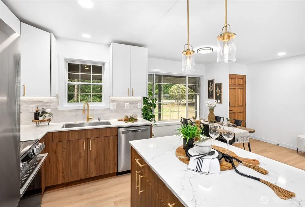 25015 55th Avenue NE Arlington, WA 98223