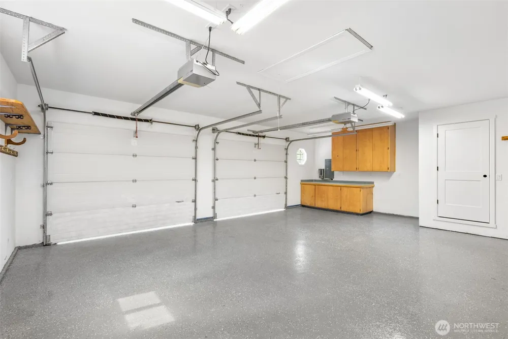 25015 55th Avenue NE Arlington, WA 98223