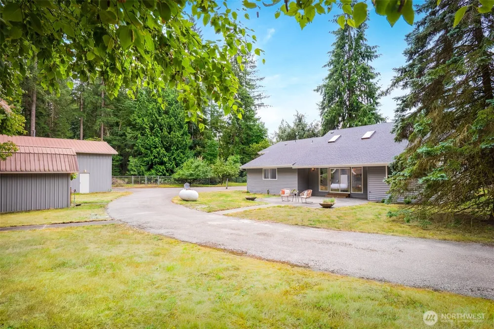 25015 55th Avenue NE Arlington, WA 98223