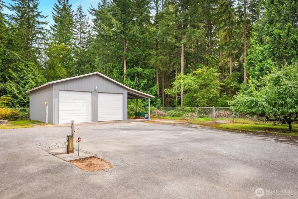 25015 55th Avenue NE Arlington, WA 98223
