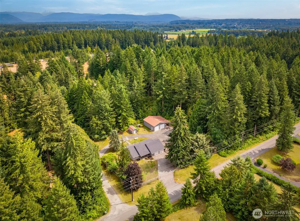 25015 55th Avenue NE Arlington, WA 98223