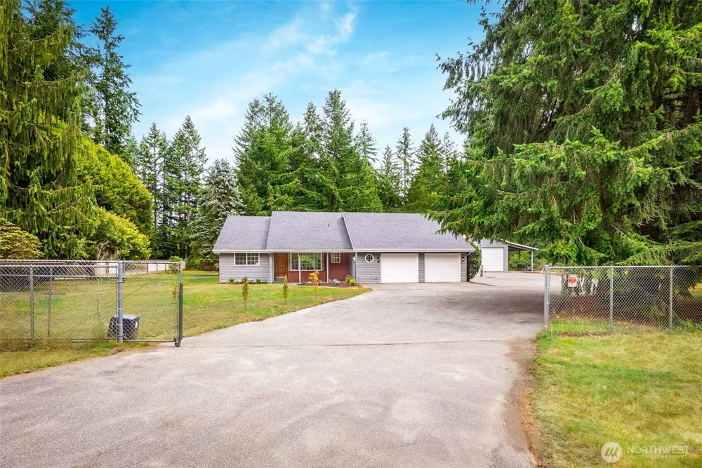 25015 55th Avenue NE Arlington, WA 98223