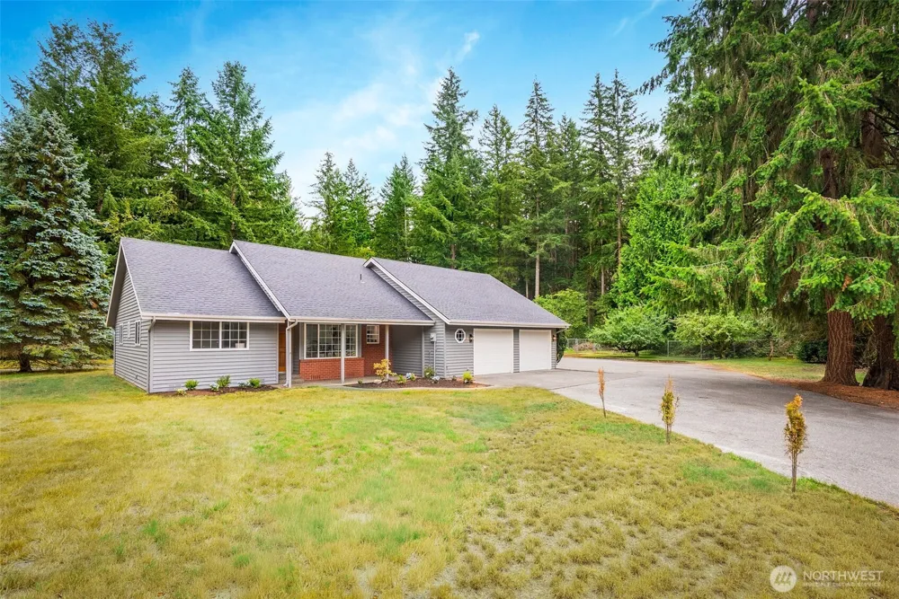 25015 55th Avenue NE Arlington, WA 98223