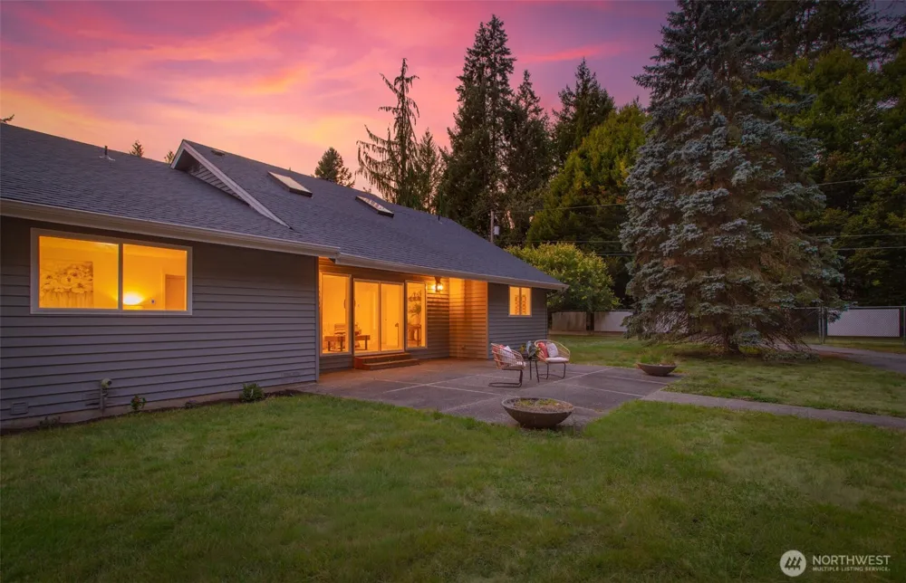 25015 55th Avenue NE Arlington, WA 98223
