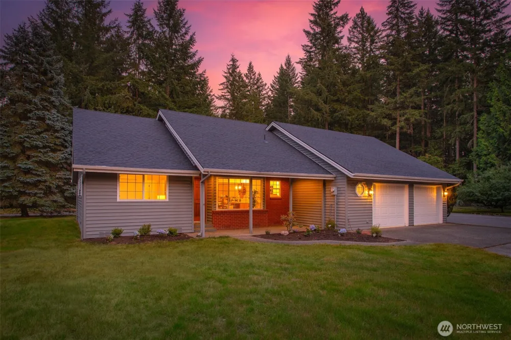 25015 55th Avenue NE Arlington, WA 98223