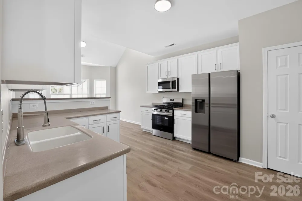 3006 Royal Troon Drive Matthews, NC 28104