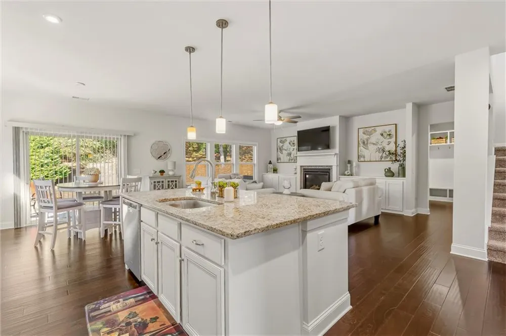 40 Lakewood Court SE Cartersville, GA 30120
