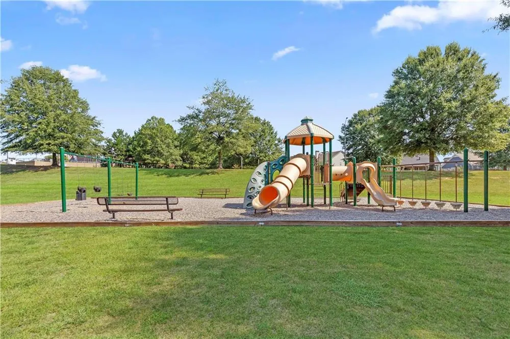40 Lakewood Court SE Cartersville, GA 30120