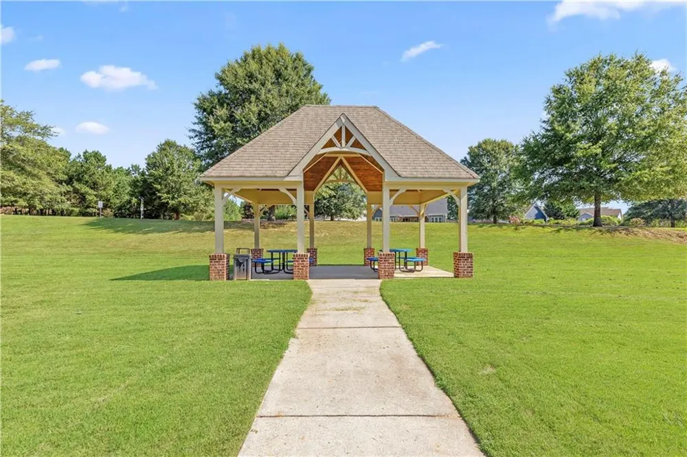 40 Lakewood Court SE Cartersville, GA 30120
