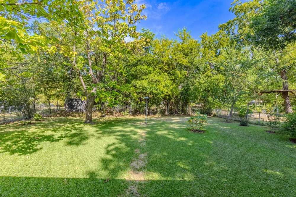 3821 Pine Street Greenville, TX 75401