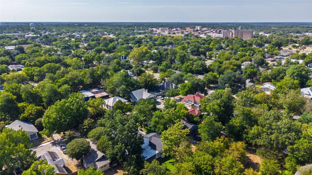 3821 Pine Street Greenville, TX 75401