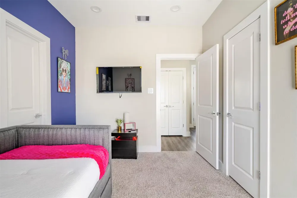 2618 Huntington Creek Lane Houston, TX 77093