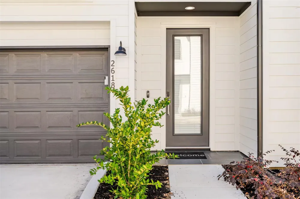 2618 Huntington Creek Lane Houston, TX 77093